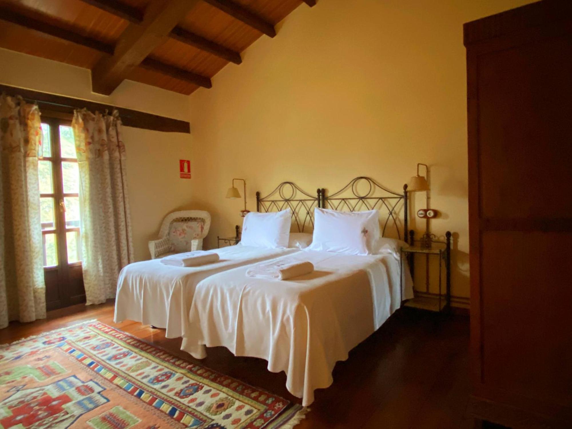 Casa Rural La Riba Sames 外观 照片