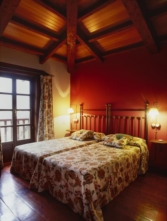 Casa Rural La Riba Sames 外观 照片