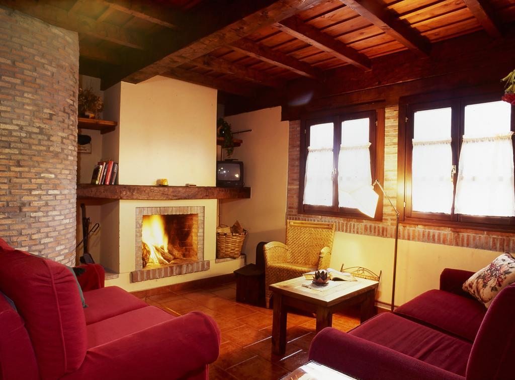 Casa Rural La Riba Sames 外观 照片